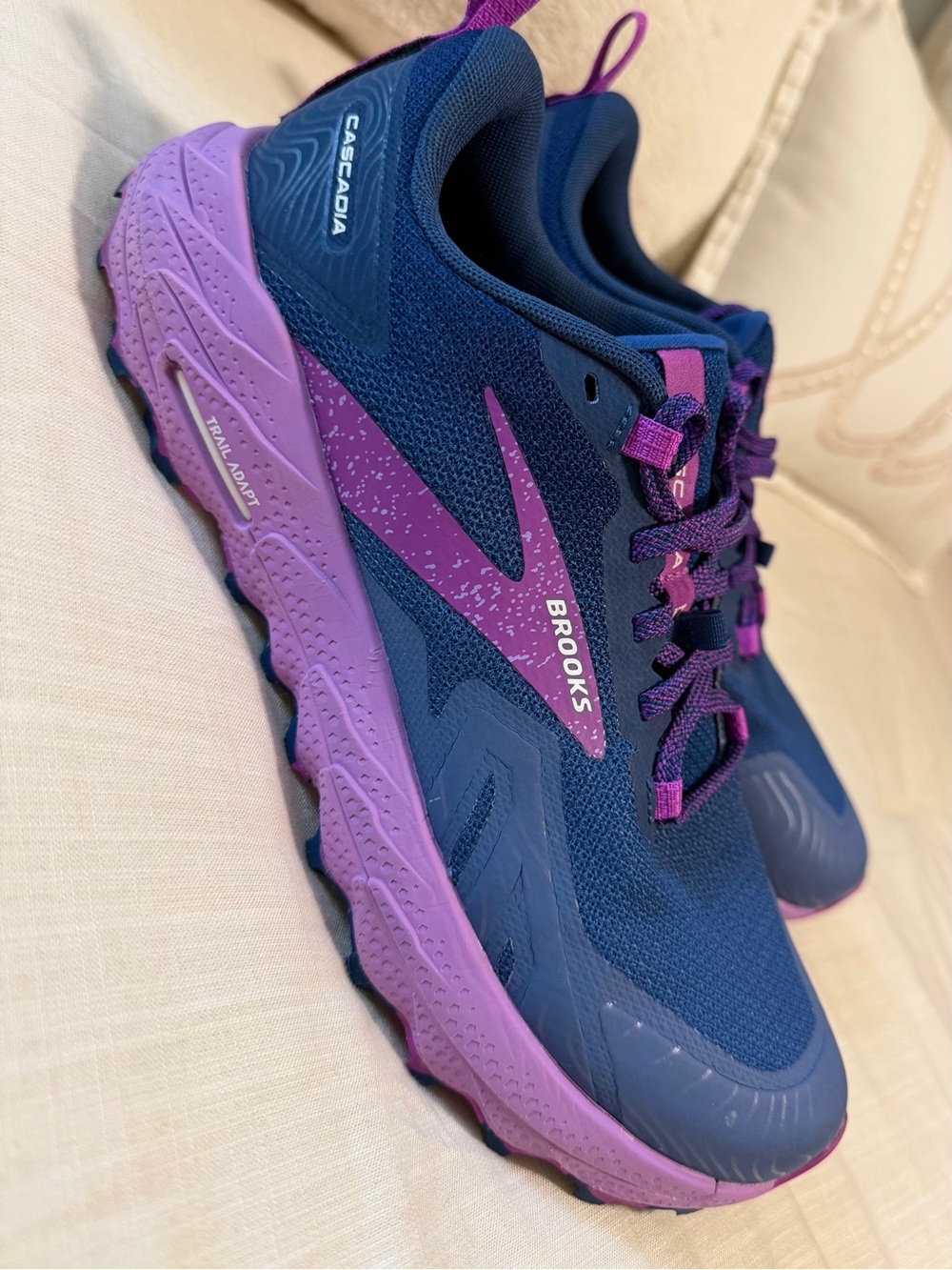 Brooks Women's Cascadia 17 Trail Running Shoes - Navy & Purple, Violet size 9.5